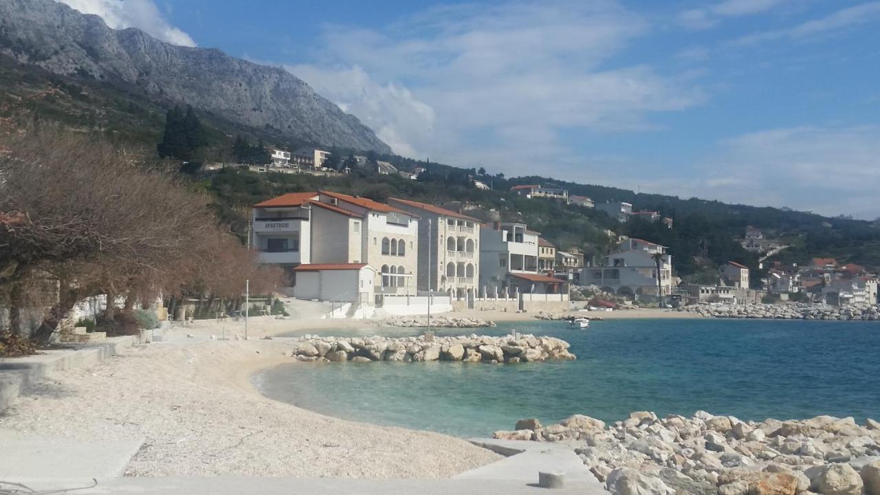 Marivo Appartement Dugi Rat Buitenkant foto